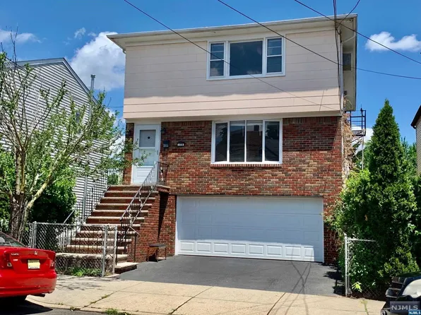 159-161 Tappan St, Kearny, NJ 07032