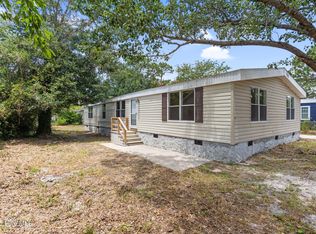 1070 Pinecrest Rd, Southport, NC 28461