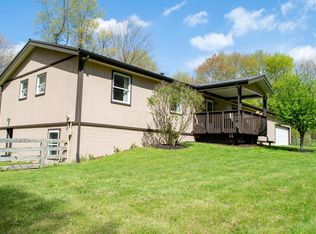11475 Pineview Rd, Saint Louisville, OH 43071