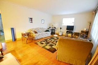 2nd image of 3148 W 100th St
