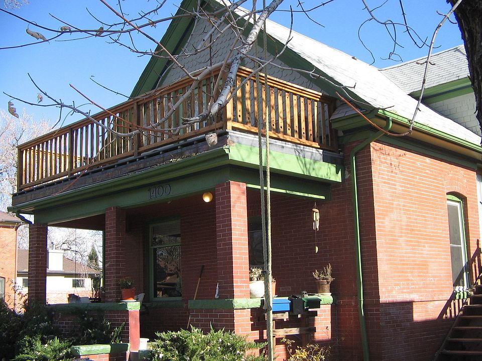 1400 S. Pearl St. front porch