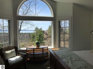 30 Brook Hl, Glen Arbor, MI 49636