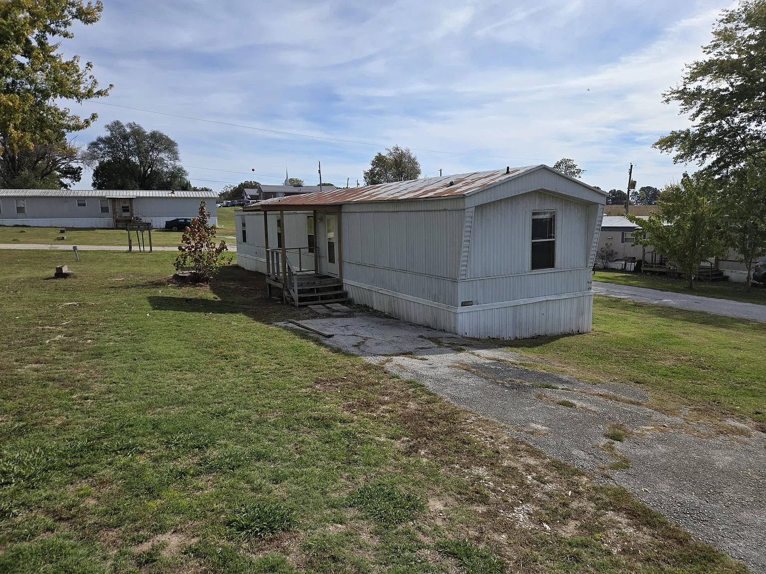 3 bed, 1000 sqft, $850 — Photo 1