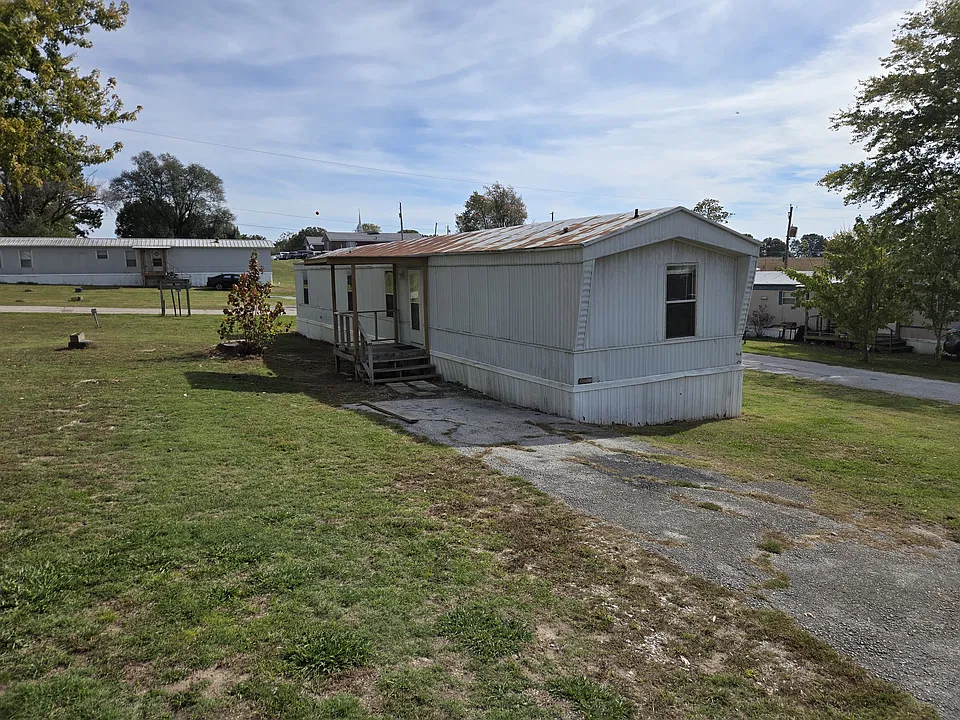 9386 Highway 62 E #16