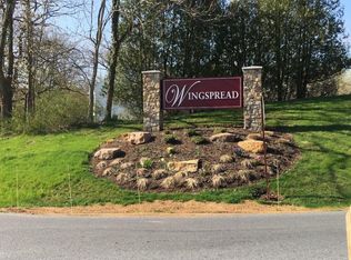 169 Waterford Ln, Reading, PA 19606