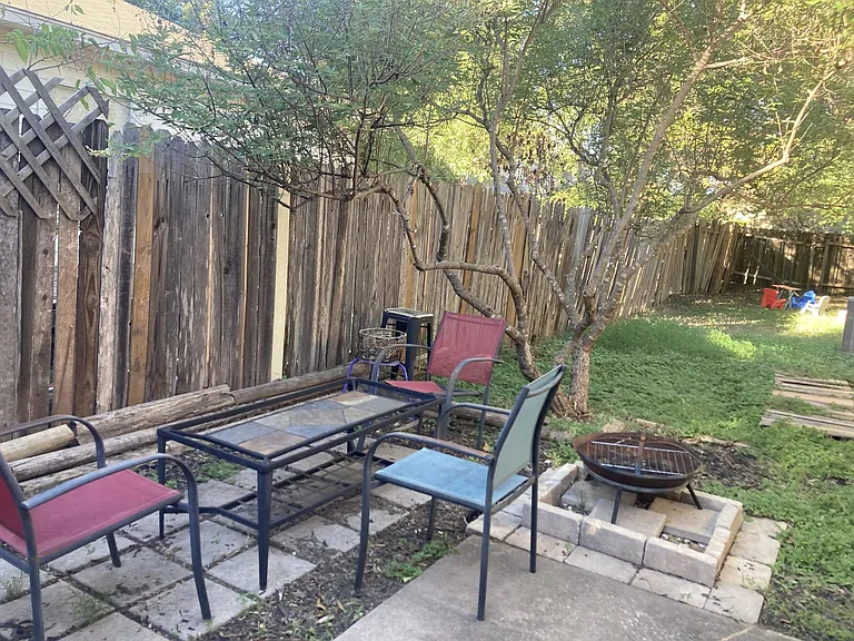 8702 Weiser Dr — Photo 20