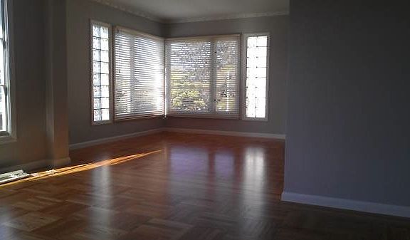 5th image of 21 Mayfair Dr