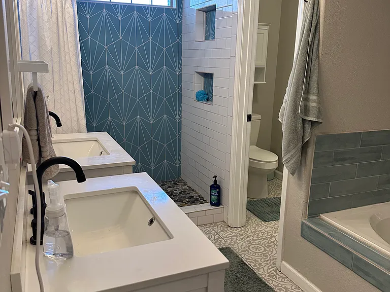 Vista Casitas Dr NW — Photo 4
