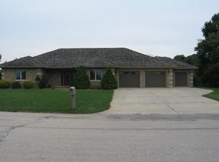2012 W River Dr, Humboldt, IA 50548
