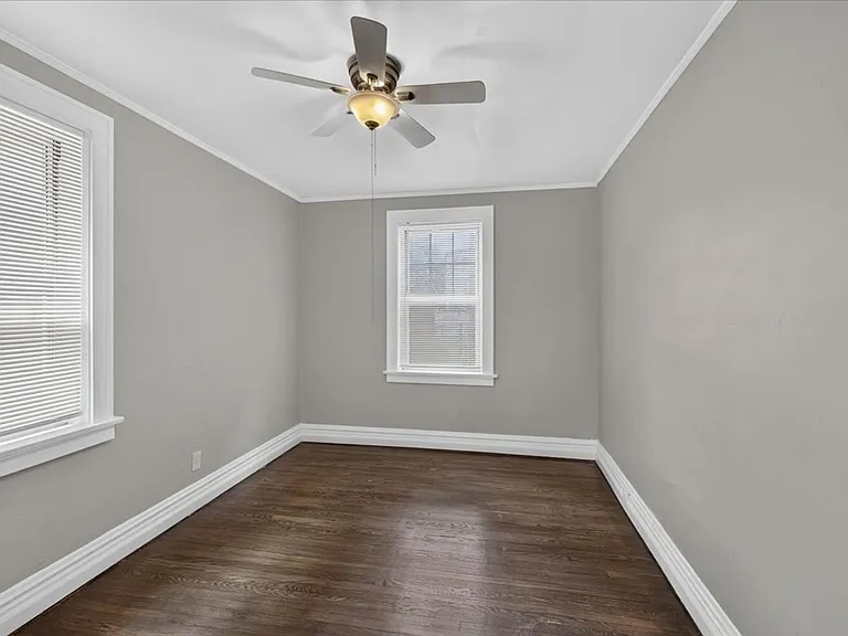 1949 Alfred Ave #1S — Photo 12