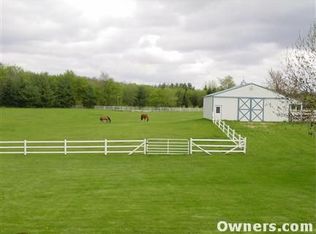 9971 Hamborg Rd, Roscoe, IL 61073