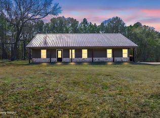 694 Harvill Rd, Huntington, TX 75949