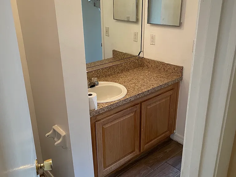 668 Kenwick Cir #103 — Photo 12