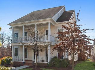 7870 Promontory Ct, Dunn Loring, VA 22027