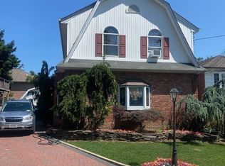 21307 28th Ave, Bayside, NY 11360