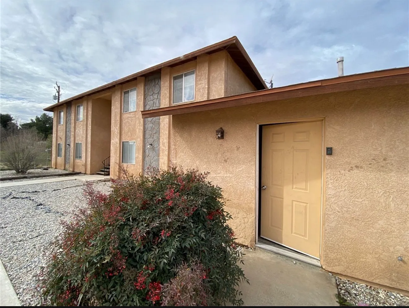 2 bed, 900 sqft, $1,700 — Photo 3