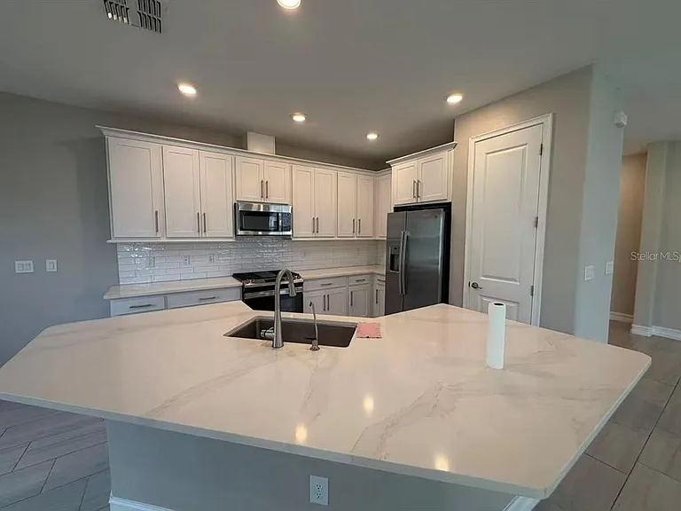 4565 Ancona Way — Photo 8