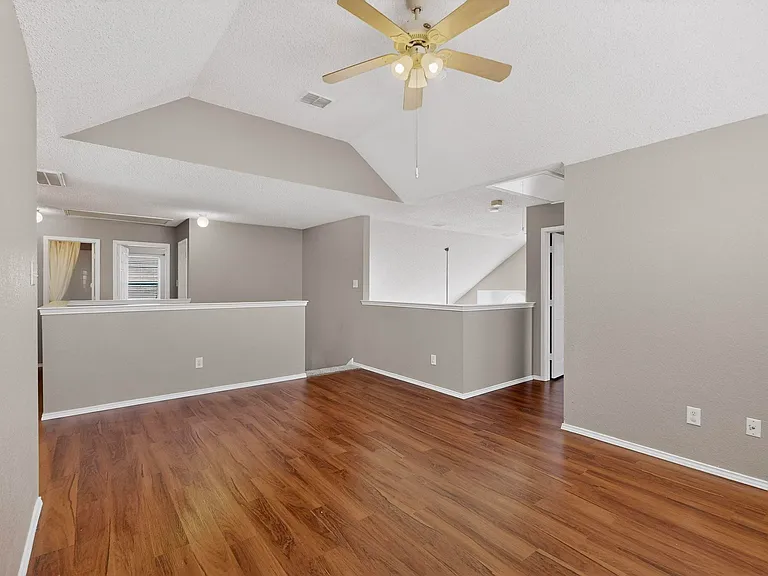 2023 Nottingham Pl — Photo 16