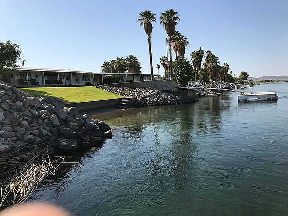 PRIVATE DOCK