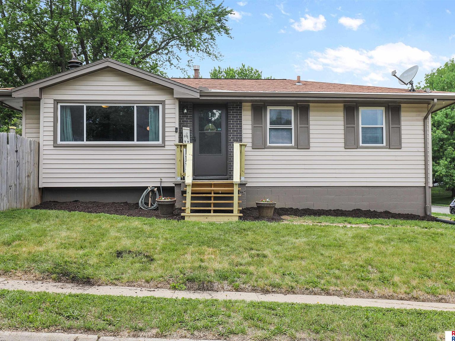 4022 N 92nd Cir, Omaha, NE 68134 Zillow