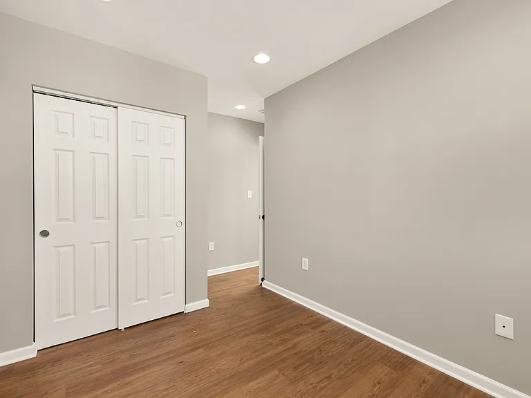 2408 37th St NW — Photo 25