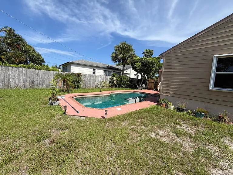 1007 Avon Rd — Photo 23