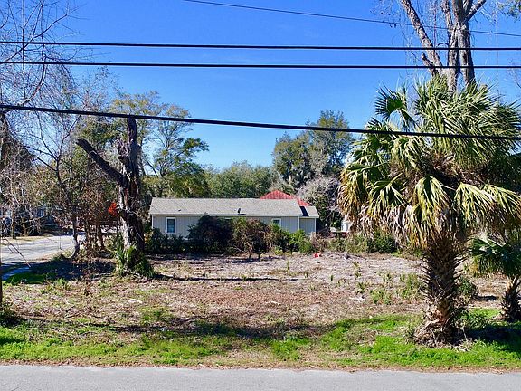 3rd image of 2001 Greene Street