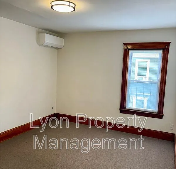 676 Grove St #2F — Photo 9