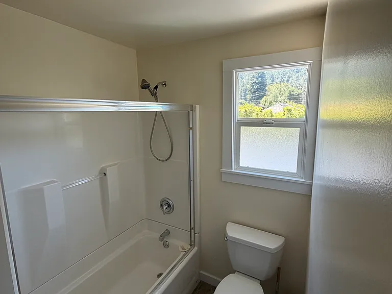 20359 Sunnyside Way #3 — Photo 4