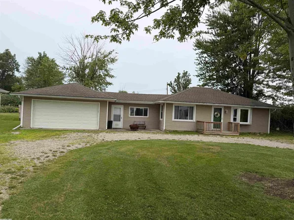 297 La Croix Rd, Harsens Island, MI 48028