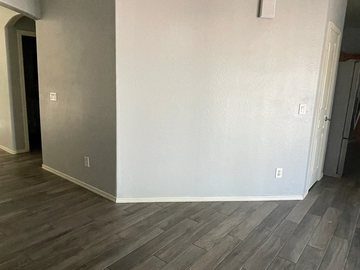 5 bed, 2.5 bath, 1741 sqft, $2,000 — Photo 3