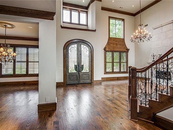 4th image of 5559 Lago Vista Ln