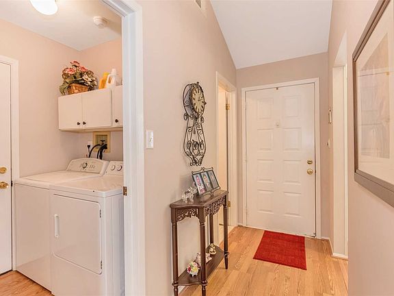 4th image of 26 Timber Ridge Dr #14