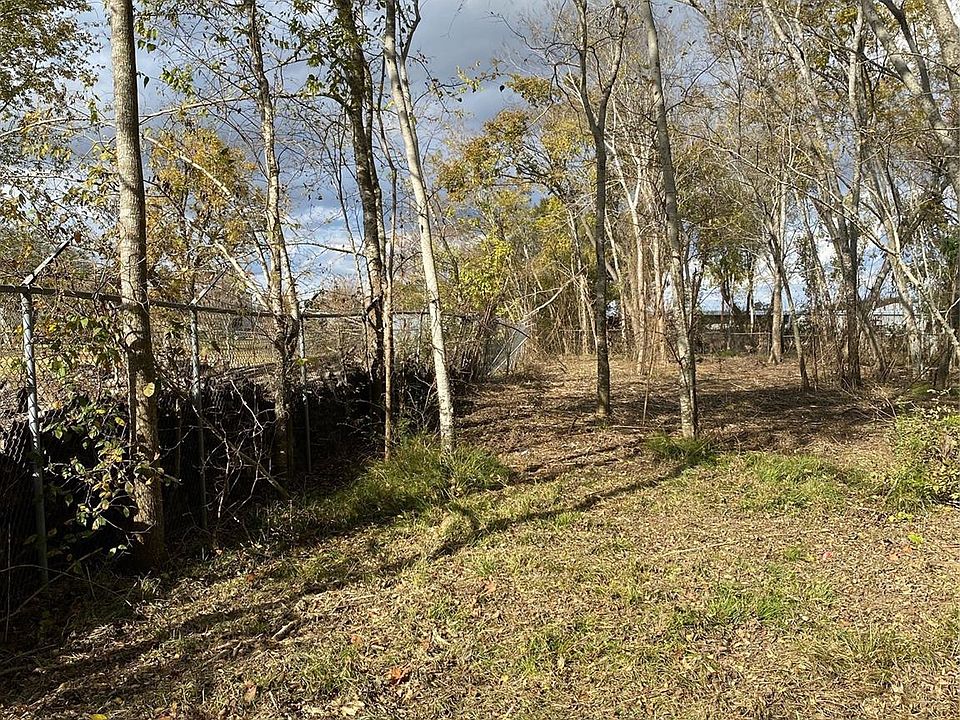 2nd image of 13708 Almeda School Rd