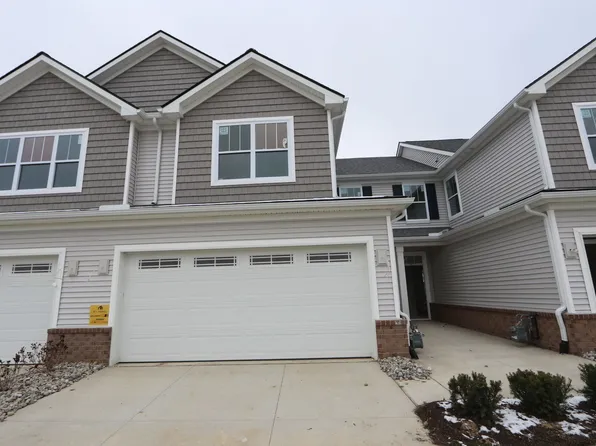 1803 Salt Springs Dr, Saline, MI 48176