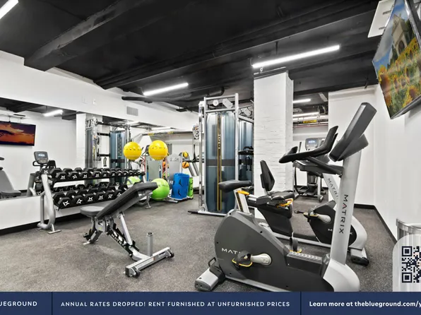 915 West End Avenue image 24 of 30