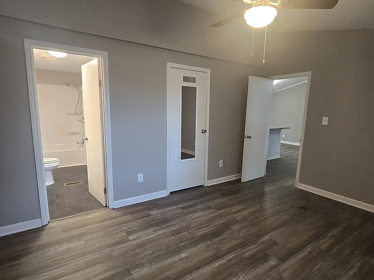 223 Duke St — Photo 8