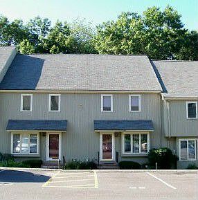 4 level townhouse, 2 parking spaces directly in front