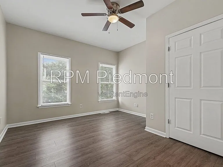 739 Prince Pl NW — Photo 5