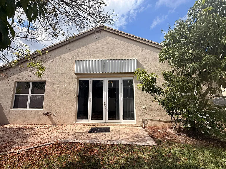 10372 Old Winston Ct — Photo 13