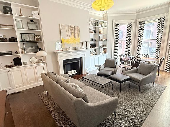 2nd image of 144 Commonwealth Ave APT 4