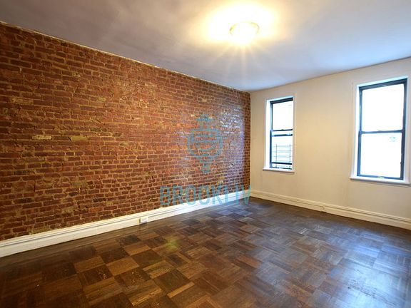 3rd image of 21 E 21st St APT 6F