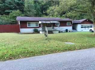 1814 Valley Grove Rd, Charleston, WV 25311