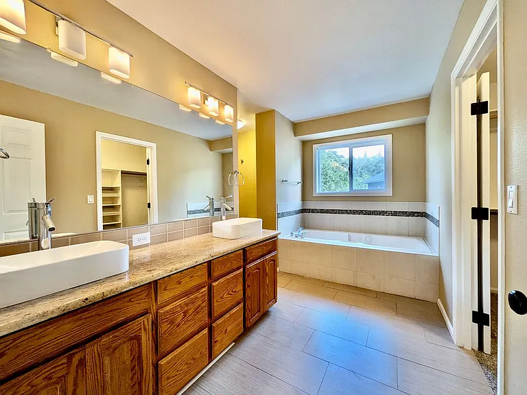 17147 Warren Ct — Photo 21