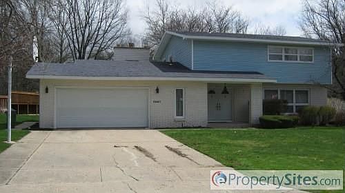 2nd image of 3987 Wedgewood Dr SW