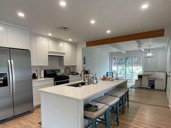 2nd image of 1334 San Julian Pl