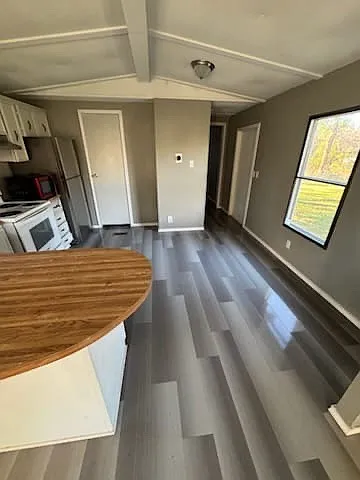 251 Southlake Dr — Photo 7