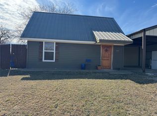 303 Boone St, Mingus, TX 76463