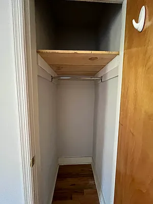 Rented by BRICK & GALO REALTY CORP | media 27