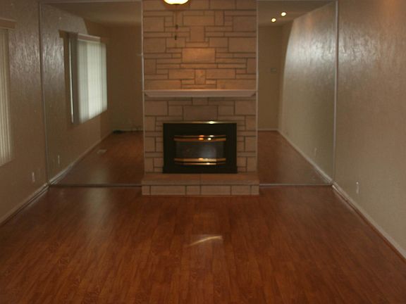5th image of 559 Firloch Ave APT 1